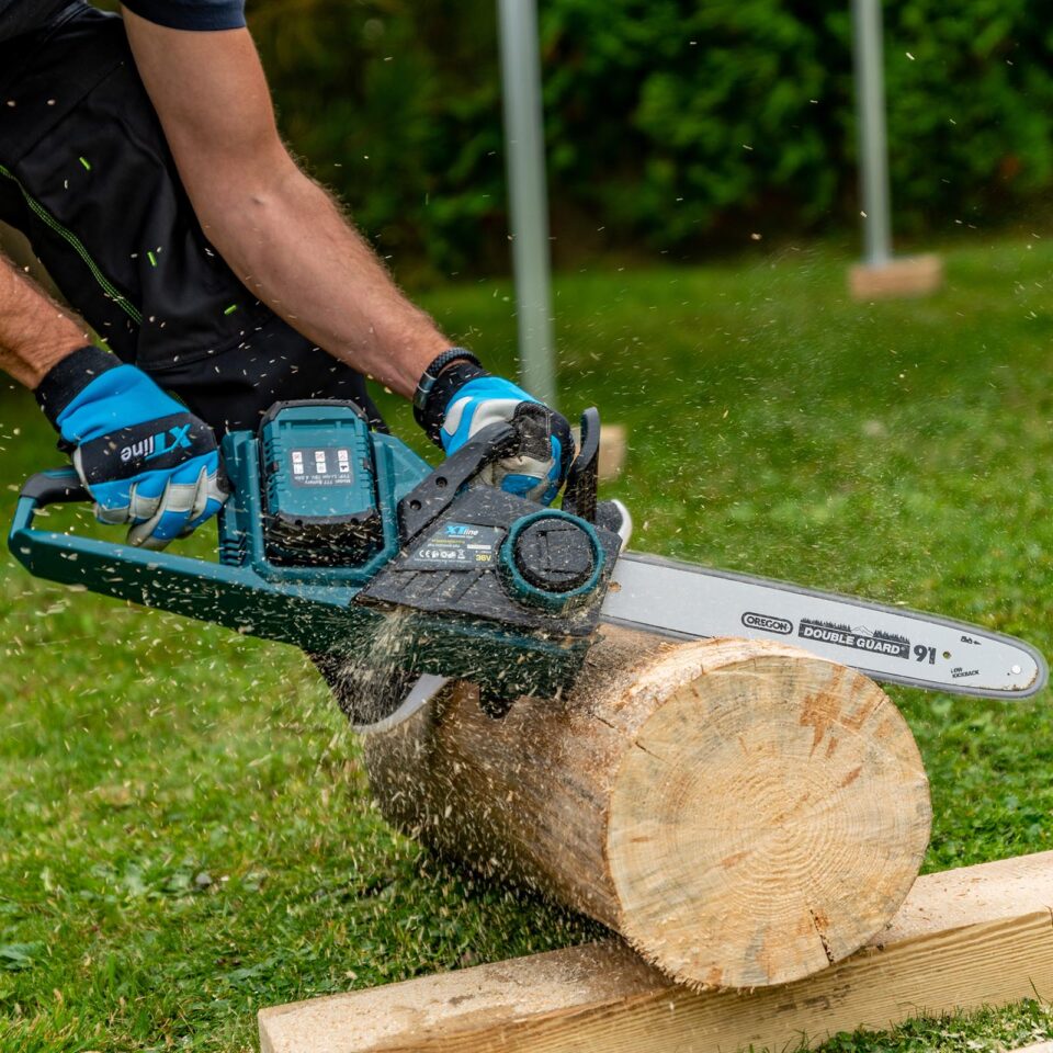 XTLINE Akku-Kettensäge, bürstenlos, 36 V, mit 2 Batterien 4.0 Ah und Ladegerät 3.0 A – Bild 3