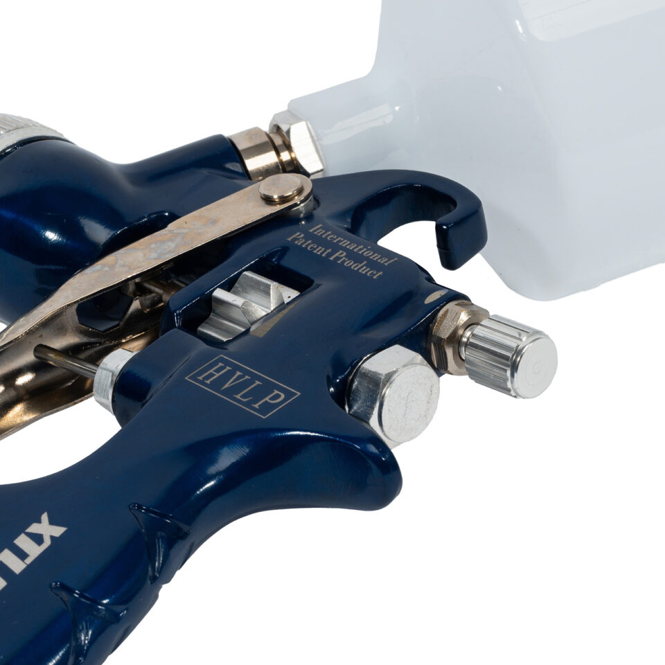XTLINE Lackierpistole mit Oberbecher | 0,6 l, Düsenöffnung 1,5 mm – Bild 4